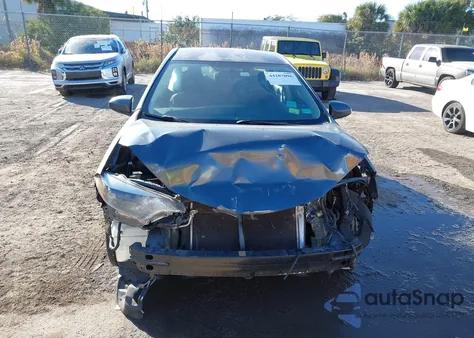 2015 Toyota Corolla Le из США, поврежденный, VIN 5YFBURHE0FP231013